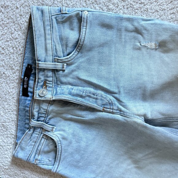 Hudson Remi High-Rise Straight Ankle Jean - Light Wash Distressed Wide Leg Pants - Picture 7 of 9